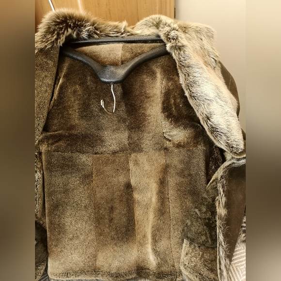 Blue Duck Shearling Coat - Picture 8 of 8